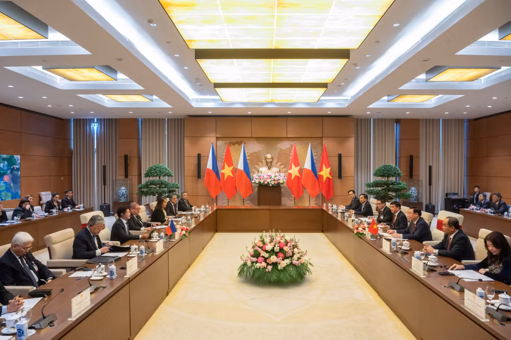 chu tich quoc hoi vuong dinh hue hoi kien tong thong philippines hinh 2