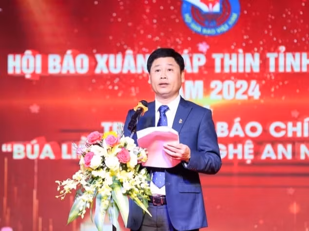 khai mac hoi bao xuan giap thin va trao giai bao chi bua liem vang nghe an 2023 hinh 1