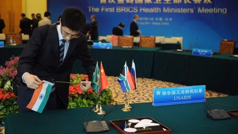 thi phan cua brics trong nen kinh te toan cau vuot g7 hinh 1