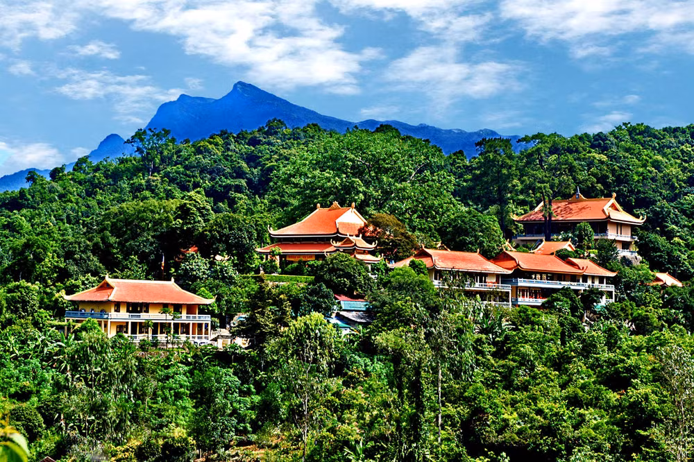 quang ninh to chuc 186 chuong trinh su kien kich cau du lich nam 2024 hinh 1
