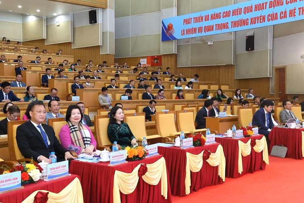 hung.jpg