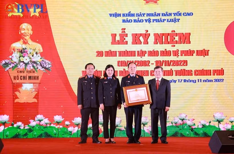 bang-khen-2022.jpg
