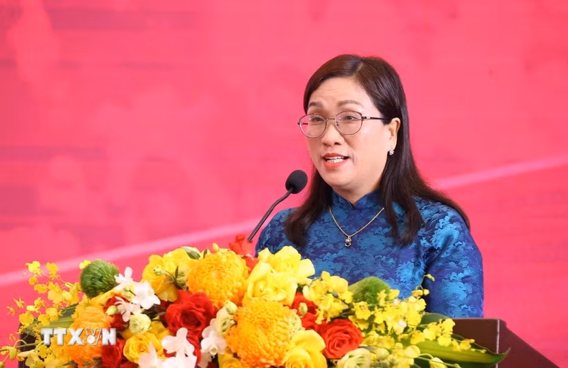 dinh-thi-mai.jpg