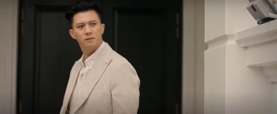 Viễn gặp Trung để đưa ra đề nghị