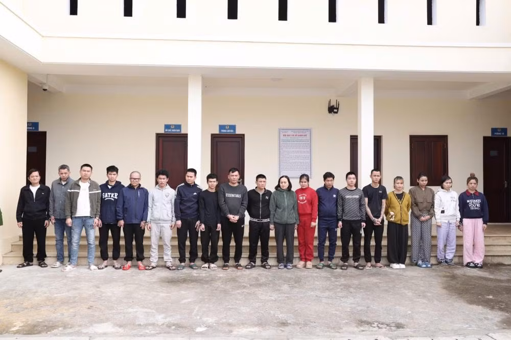 Các đối tượng trong đường dây lừa đảo bị bắt giữ