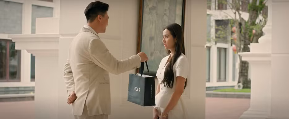 Diễn biến cảnh quay tại nhà hàng