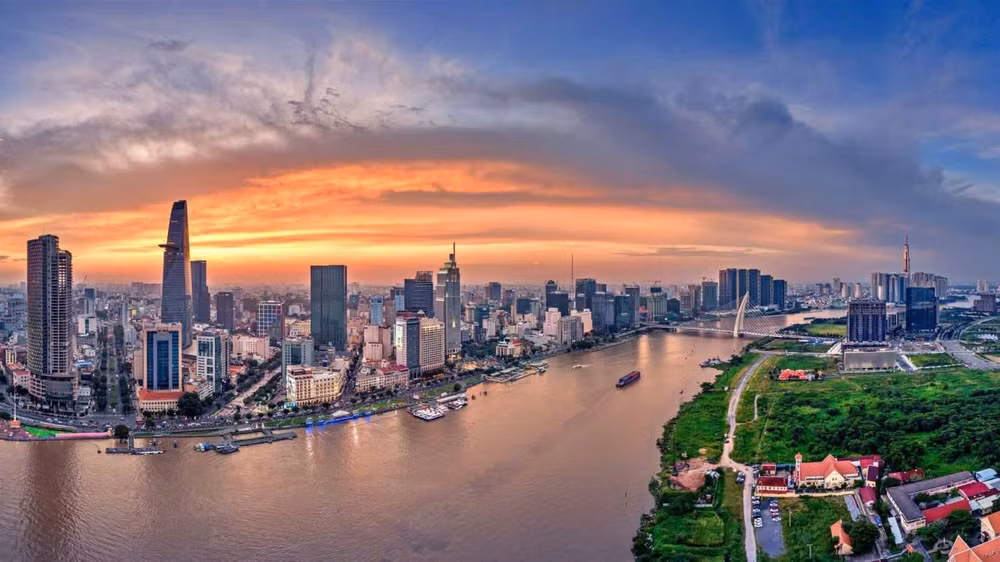 Nguồn: Lux Gruop
