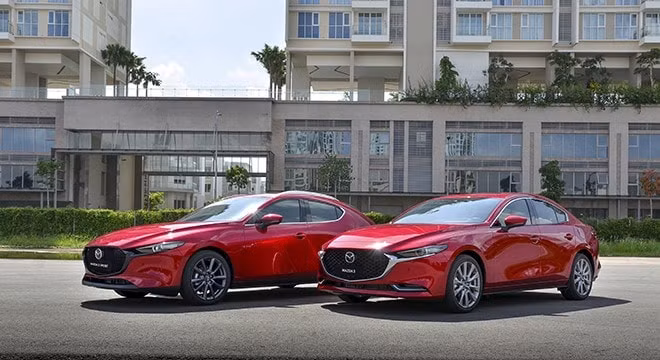 Thiết kế đuôi xe Mazda3 với cụm đèn hậu LED đặc trưng
