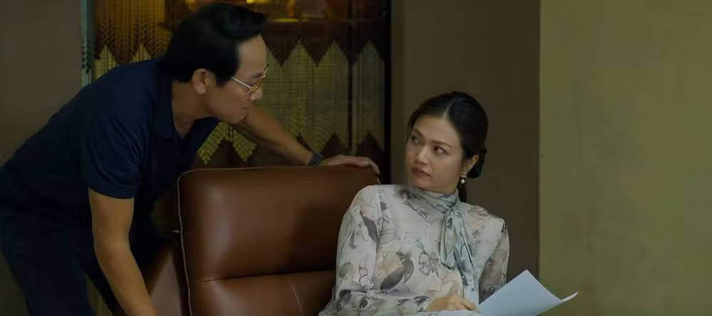 Cả gia đình ủng hộ bà Ánh triển khai lớp học khiêu vũ.