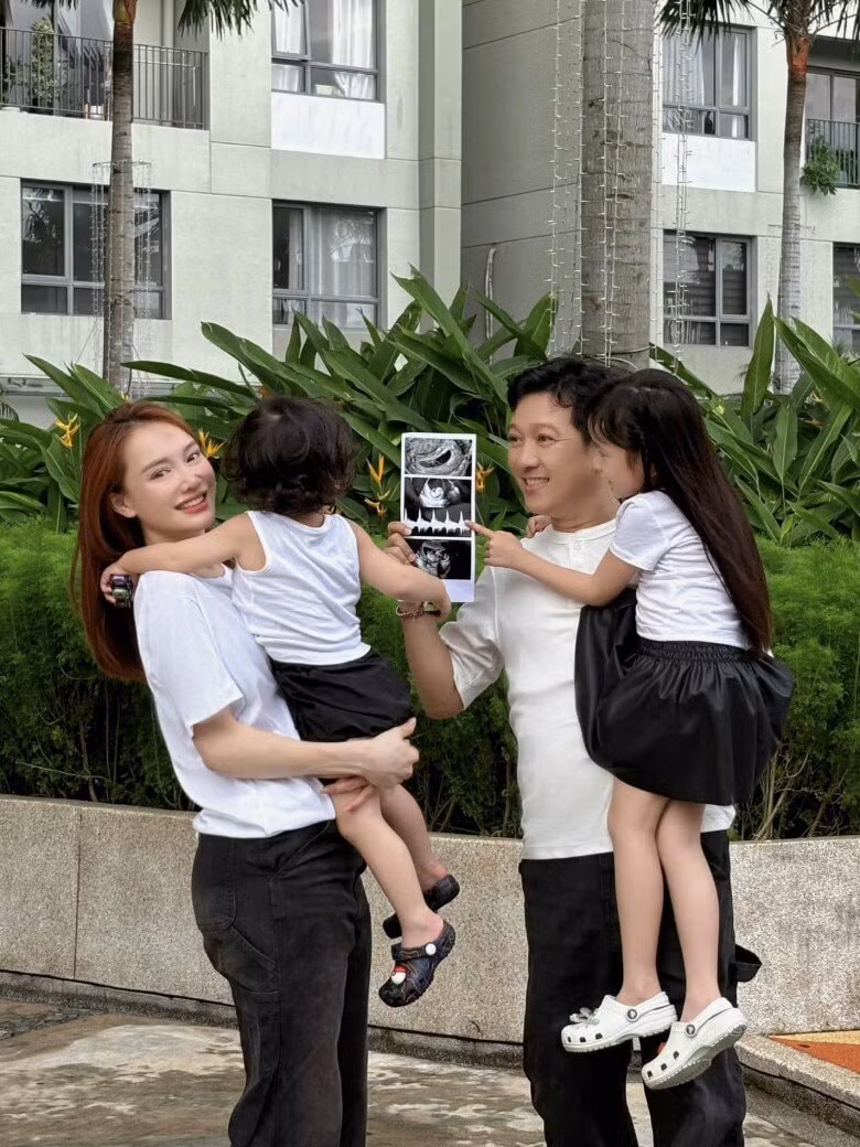 Hình ảnh Nhã Phương trong giai đoạn mang thai lần thứ ba.