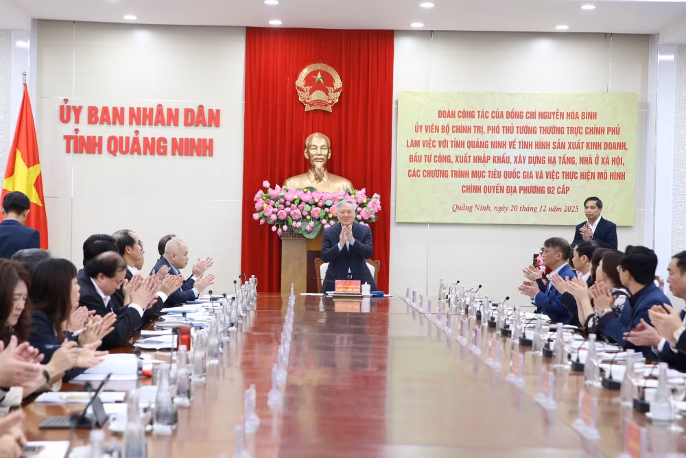 Quảng Ninh cần tiếp tục khơi thông, thúc đẩy các động lực tăng trưởng mới cho tăng trưởng và phát triển- Ảnh 1.