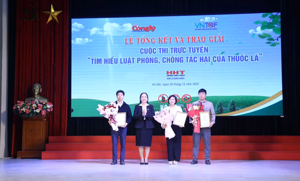 Ảnh màn hình 2025-12-26 lúc 20.46.53