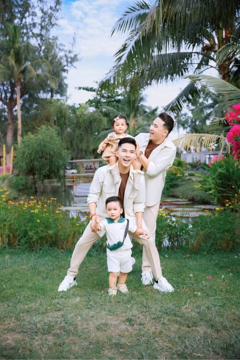 Thanh Đoàn và Hà Trí Quang luôn đồng hành cùng nhau trong cuộc sống lẫn công việc.