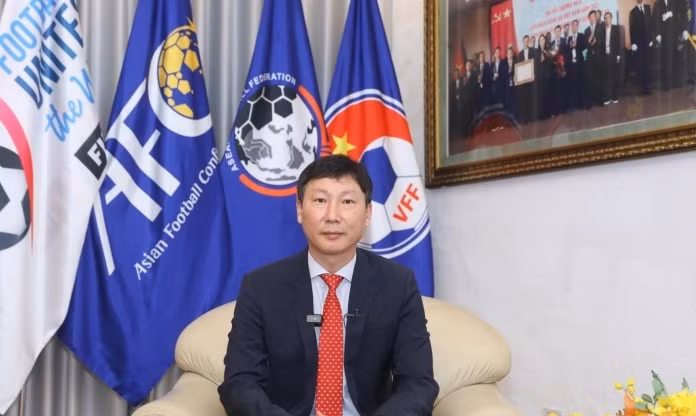 HLV Kim Sang Sik được đảm bảo tương lai