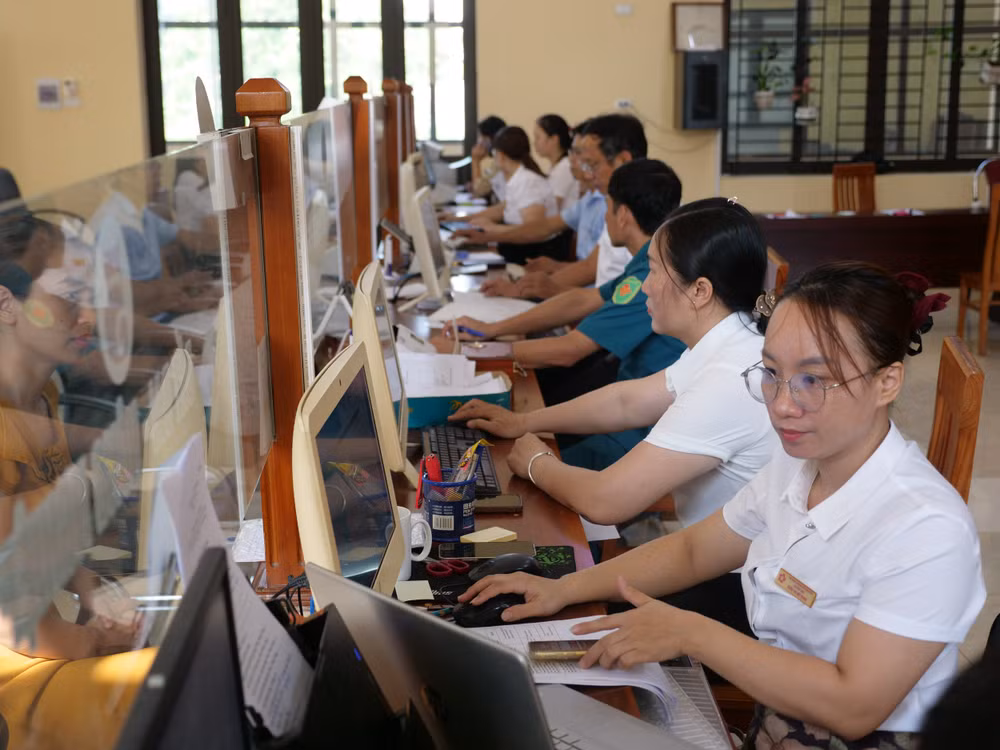 Công chức đạt từ 90 điểm trở lên được xếp loại 'Hoàn thành xuất sắc nhiệm vụ'. Ảnh minh họa