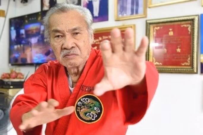 Chân dung NSND Lý Huỳnh, võ sư từng gây xôn xao với lời thách đấu Lý Tiểu Long