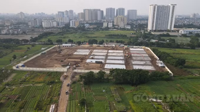 Bệnh viện dã chiến điều trị cho bệnh nhân Covid-19 tại khu vực ngõ 587 Tam Trinh quận Hoàng Mai, Hà Nội.