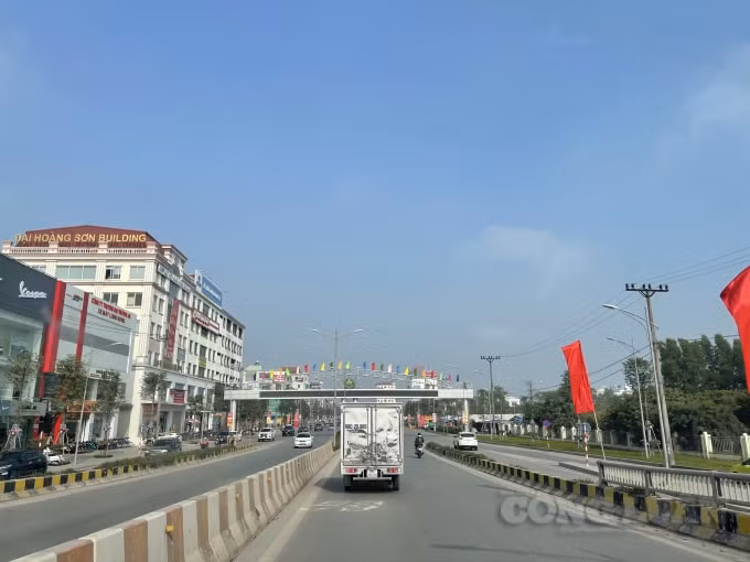 Các hoạt động vận tải trong tỉnh Bắc Giang đã hoạt động trở lại. Ảnh: Thuỷ Tiên