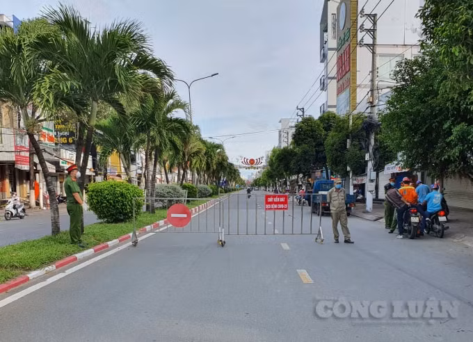 Bạc Liêu tăng cường chốt kiểm soát dịch bệnh Covid-19 trên các tuyến giao thông.