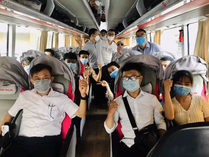 Với sự nhiệt huyết và lòng quả cảm, các y bác sĩ của ngành y tế Thanh Hóa sẽ tiếp sức cho người dân TP HCM và tỉnh Bình Dương đẩy lùi dịch bệnh Covid-19. Ảnh: TH