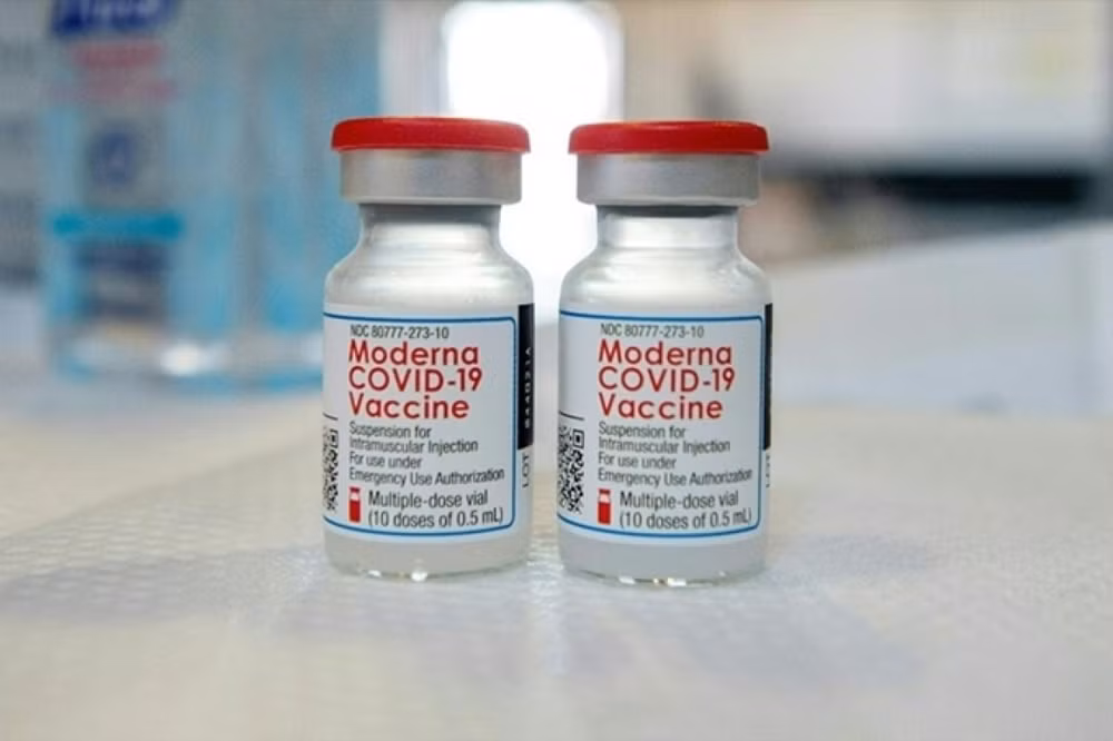 Bộ Y tế phân bổ hơn 3 triệu liều vắc-xin Moderna. Ảnh: AFP