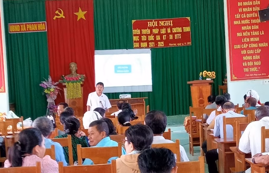 binh thuan nhieu hinh thuc tuyen truyen ve chuong trinh mtqg 1719 hinh 1