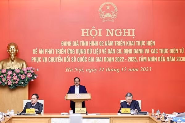 bhxh viet nam nhan bang khen cua thu tuong chinh phu ve cac ket qua noi bat trong trien khai de an 06 hinh 1