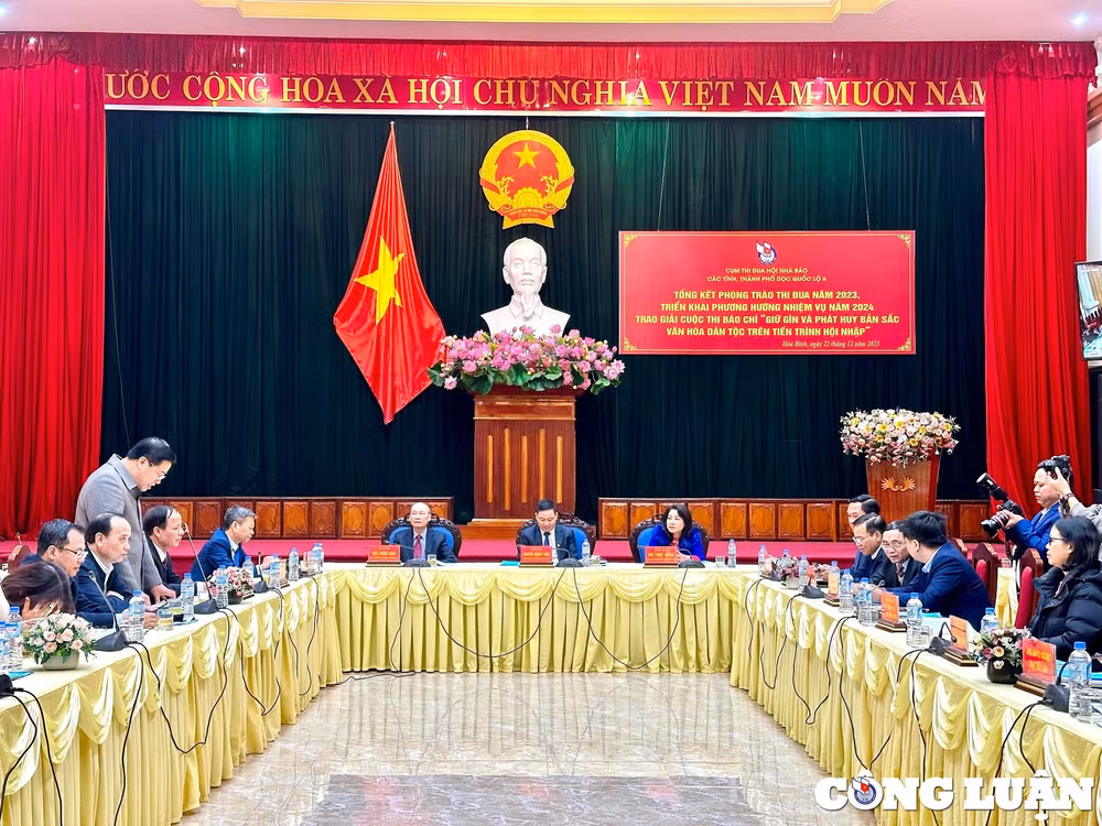 cum thi dua hoi nha bao cac tinh thanh doc quoc lo 6 dat nhieu ket qua noi bat nam 2023 hinh 1