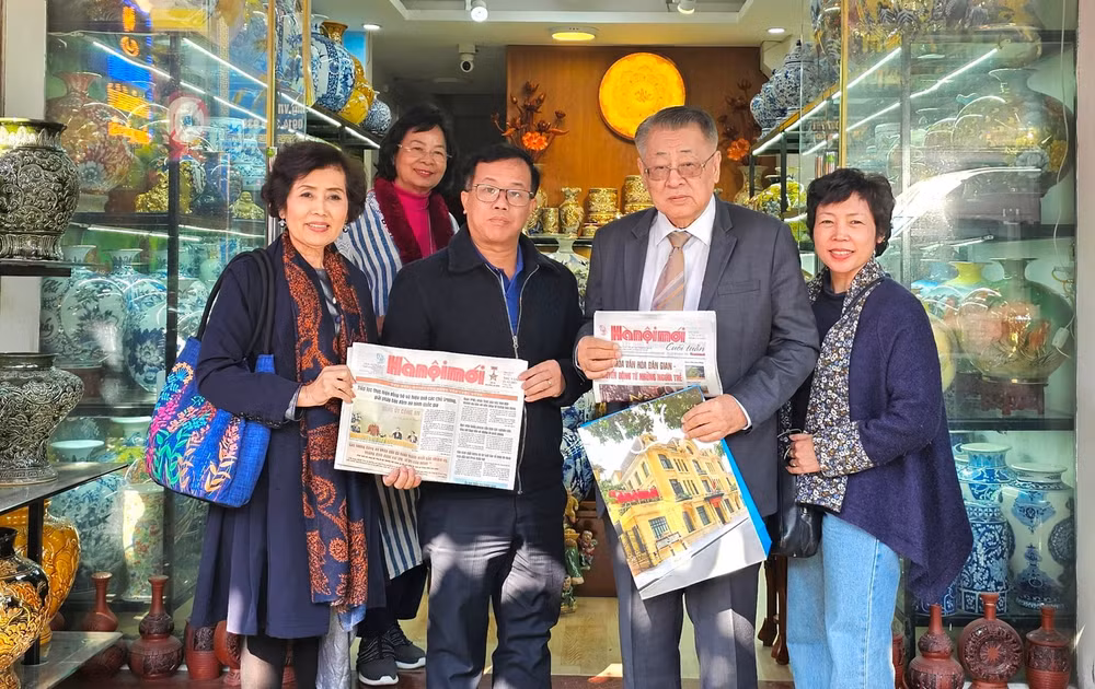doan cong tac hoi nha bao tinh chiang mai thai lan tham lang nghe gom su bat trang ha noi hinh 1