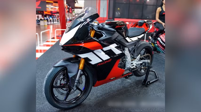hinh anh mau xe the thao fantic imola 125 hinh 3