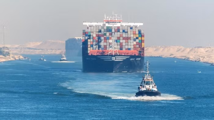 thuong mai toan cau rung chuyen vi tac nghen o suez va panama hinh 1