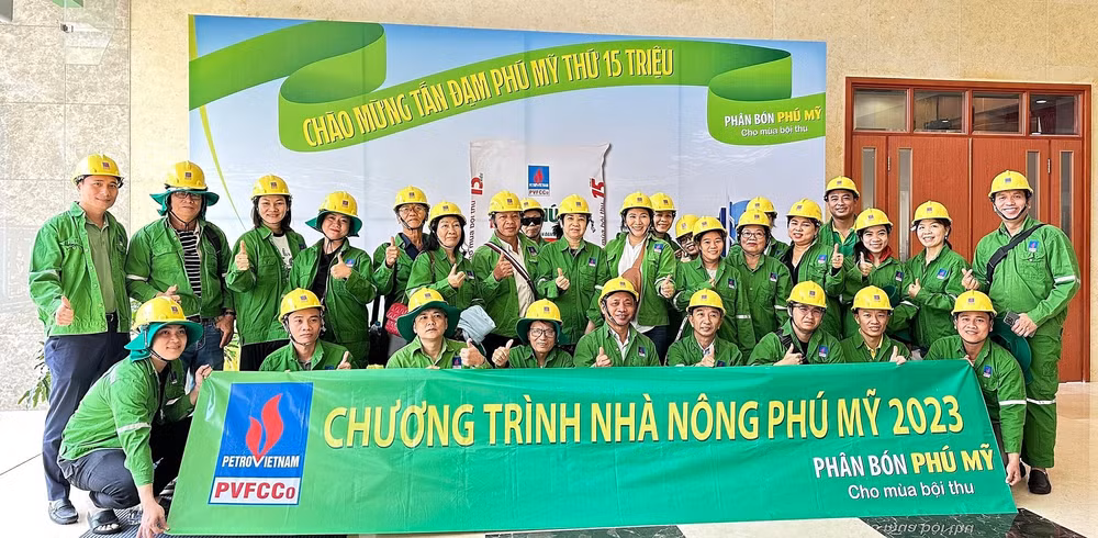 pvfcco to chuc chuoi chuong trinh tri an khach hang tieu bieu hinh 8