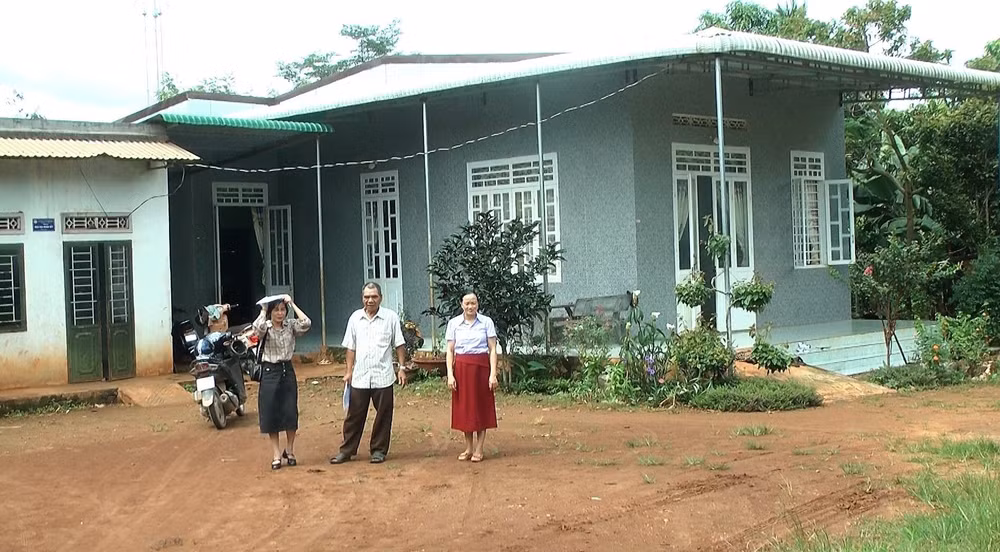 gia lang y blum nie nguoi co uy tin trong cong tac tuyen truyen van dong ba con nhan dan tai dia phuong hinh 2