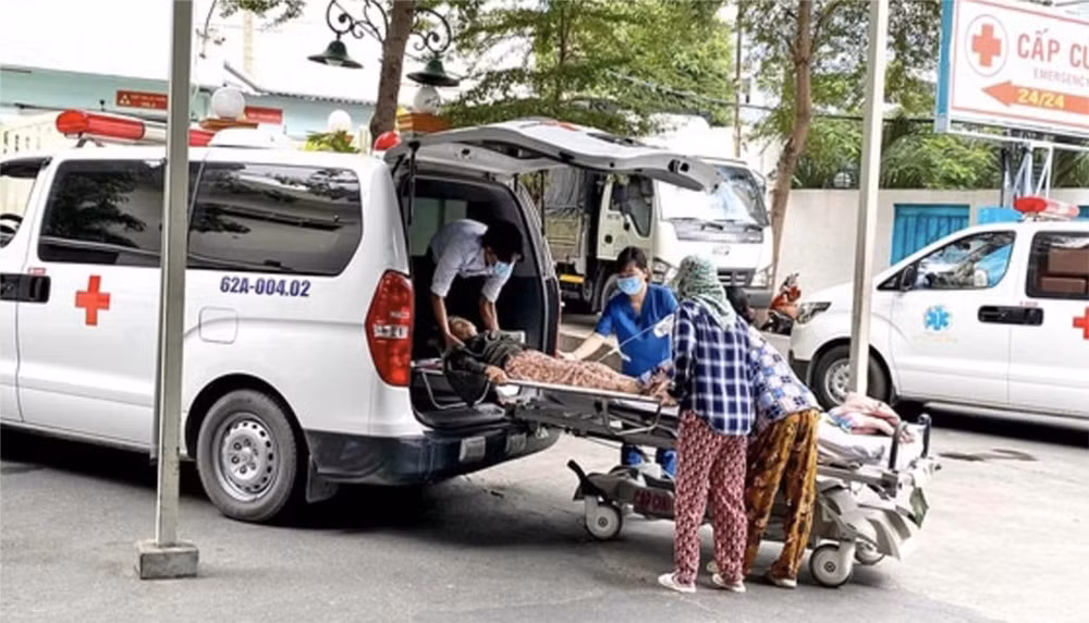 tp hcm xu phat nhieu doanh nghiep van chuyen cap cuu sai pham hinh 1