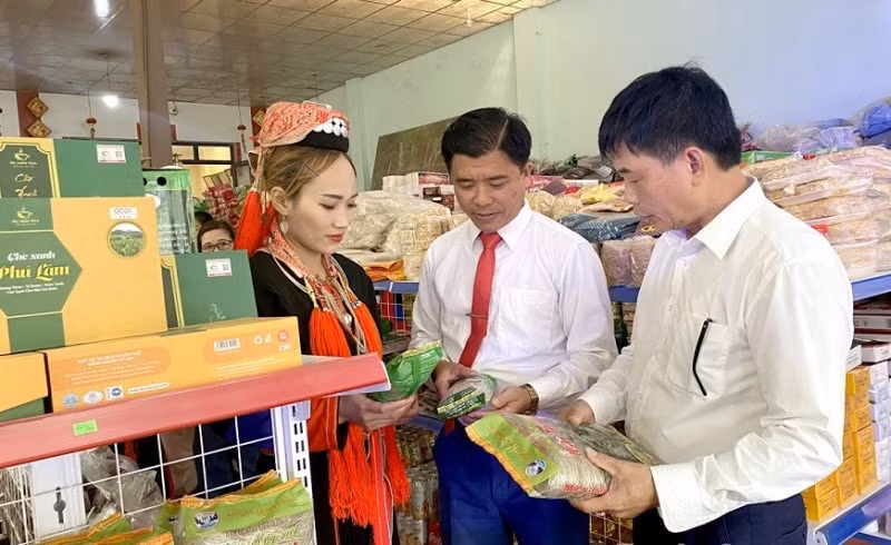 khoi thong dau ra cho san pham ocop cua dong bao dan toc thieu so va mien nui hinh 1
