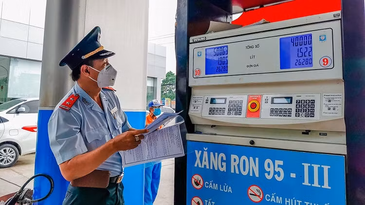 tang cuong quan ly su dung hoa don dien tu doi voi hoat dong kinh doanh ban le xang dau hinh 1
