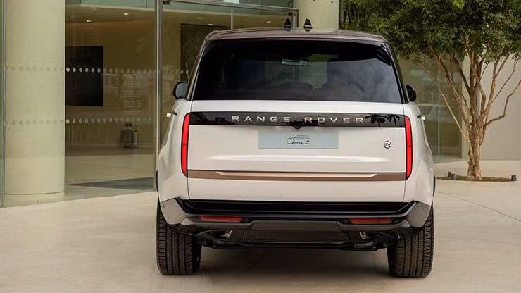 range rover sv co gia ban tu 168 ty dong tai viet nam hinh 7