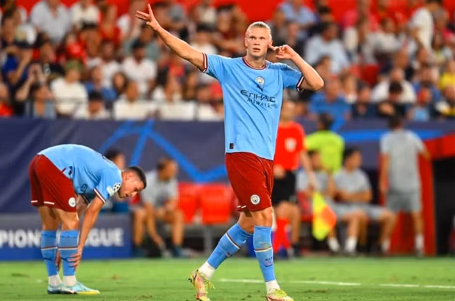 erling haaland toa sang man city thang vui dap sevilla o champions league hinh 2