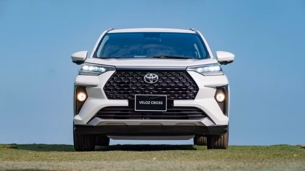 toyota veloz cross tai viet nam tang gia tu 5 7 trieu dong vao dip cuoi nam hinh 1