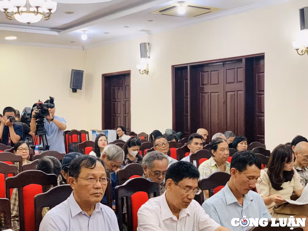 phat dong cuoc thi truyen ngan bao van nghe 2022 2024 hinh 4