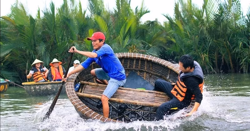 quay thuyen thung tro choi cuc chill cua du lich quang nam hinh 1