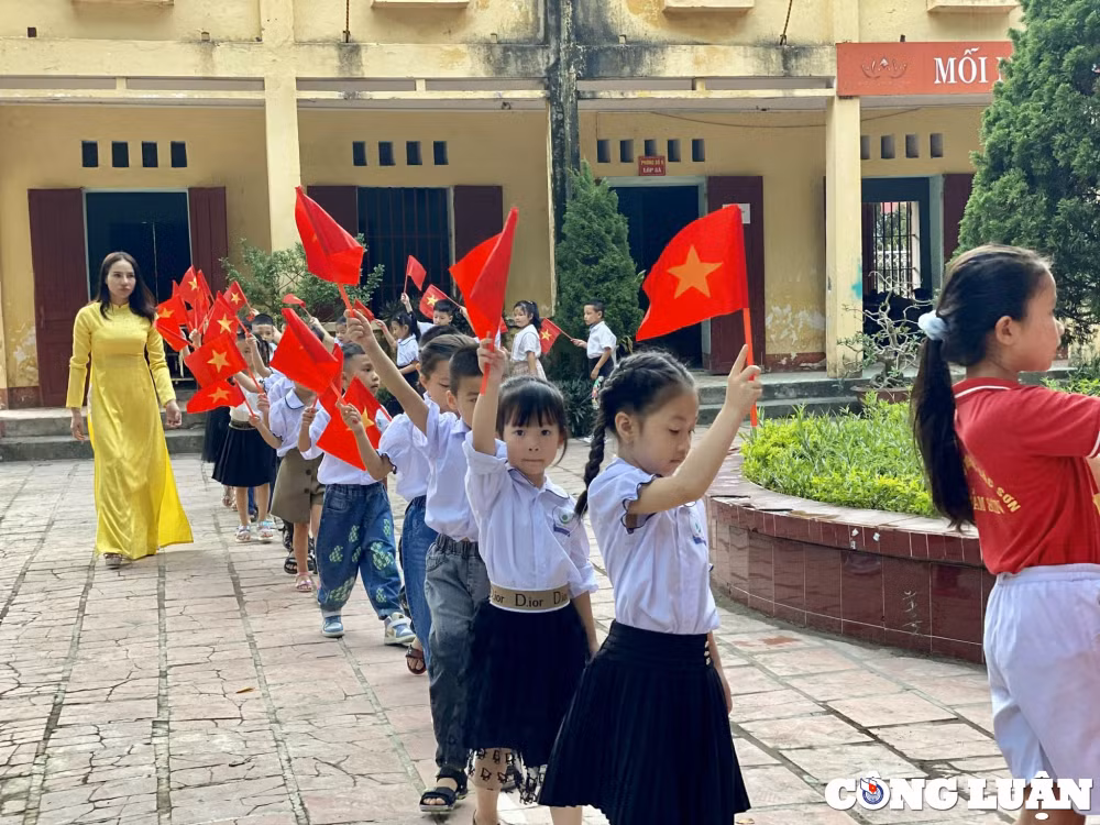 hon 914000 hoc sinh thanh hoa khai giang nam hoc moi 2022 2023 hinh 2