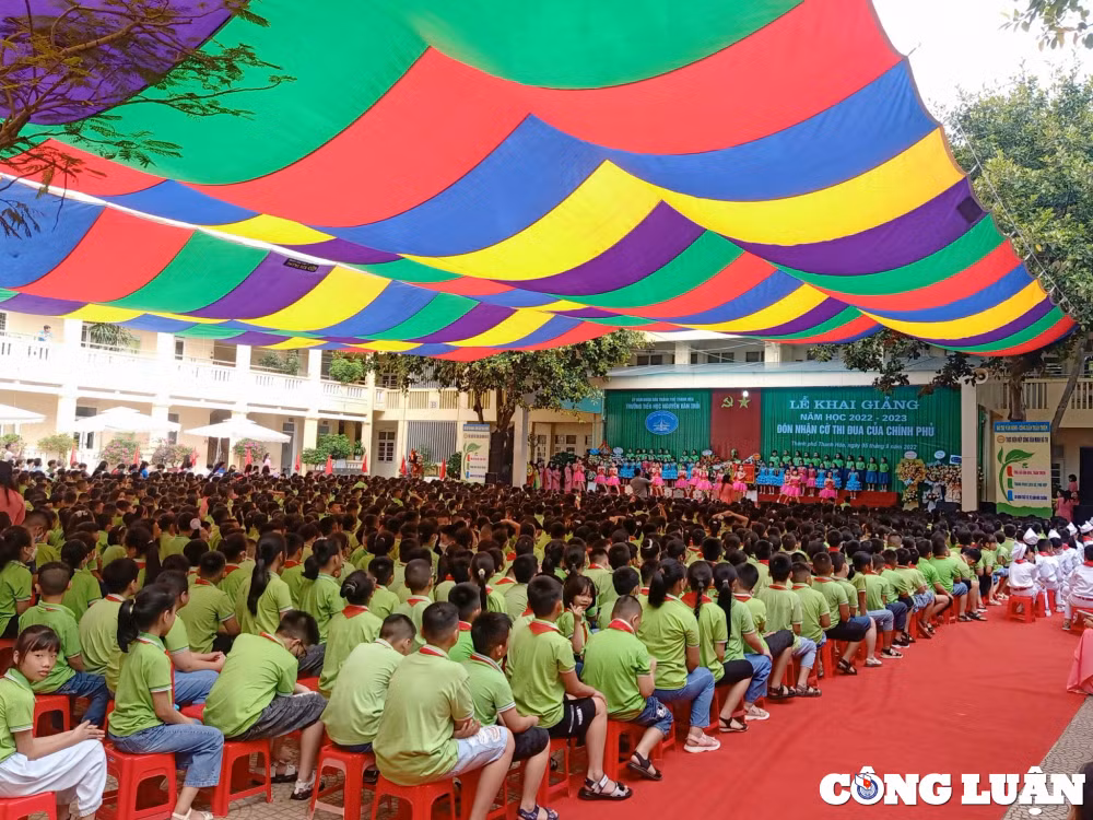 nhung hinh anh dep trong ngay khai giang nam hoc moi tai thanh hoa hinh 5