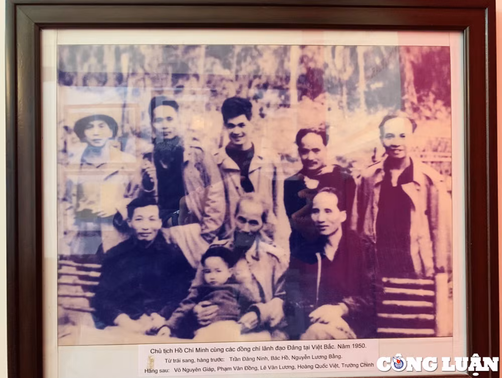 den tham ngoi nha bac ho tung o duoc xep hang di tich quoc gia hinh 13
