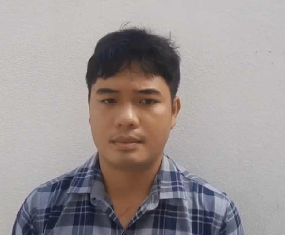 bat doi tuong di mo to dung sung de cuop tai san hinh 1