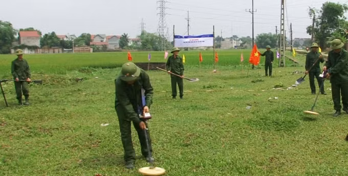 Công tác rà phá bom mìn tại khu đô thị Việt Hàn.