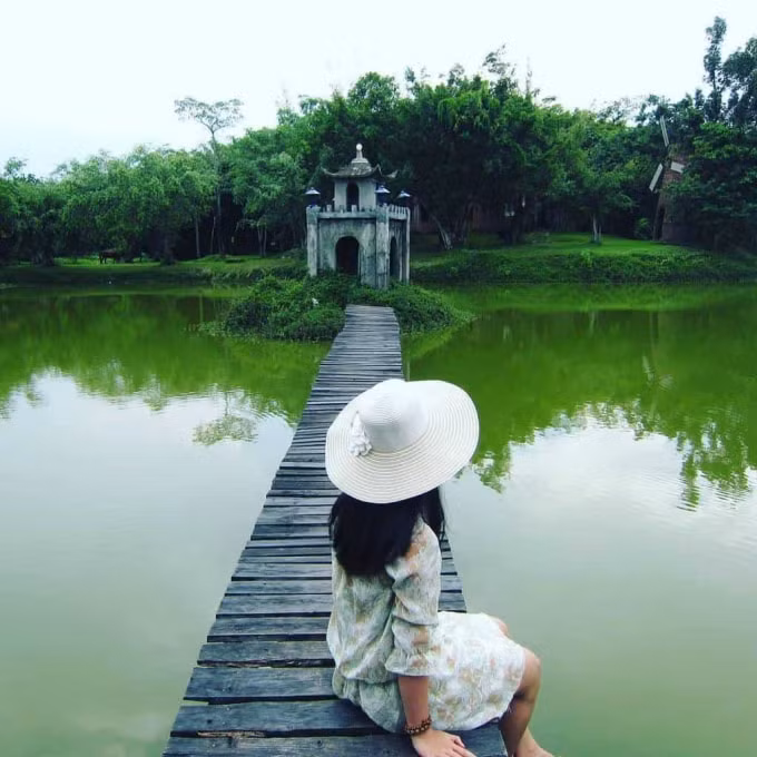 Một “Hồ Gươm” thu nhỏ ở miền Nam. Ảnh: TL