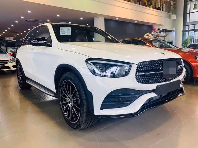 Mẫu xe sang được giảm phí trước bạ lên tới hàng trăm triệu đồng.