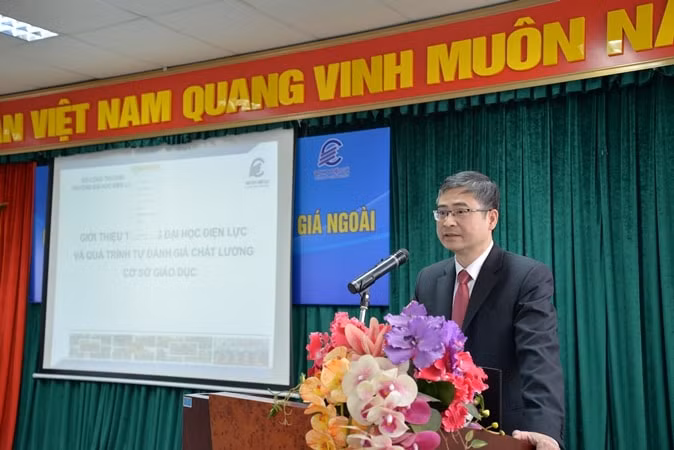 TS. Trương Huy Hoàng, Hiệu trưởng Đại học Điện Lực