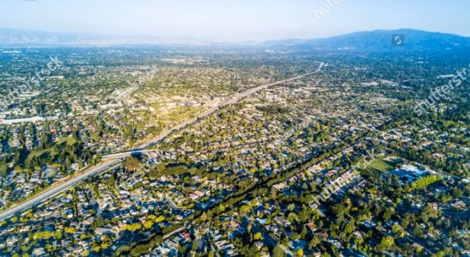Một cuộc thiên di đang diễn ra trong lòng Thung lũng Silicon. Ảnh: Shutterstock